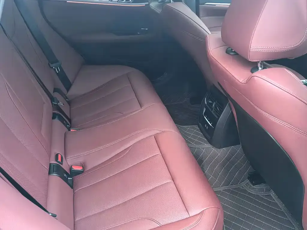BMW 4 Series 2025 из CN, фото 8