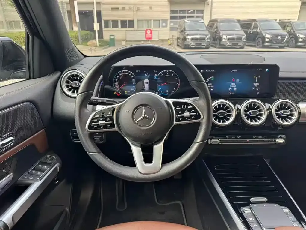 Mercedes-Benz GLB 2023 из CN, фото 9