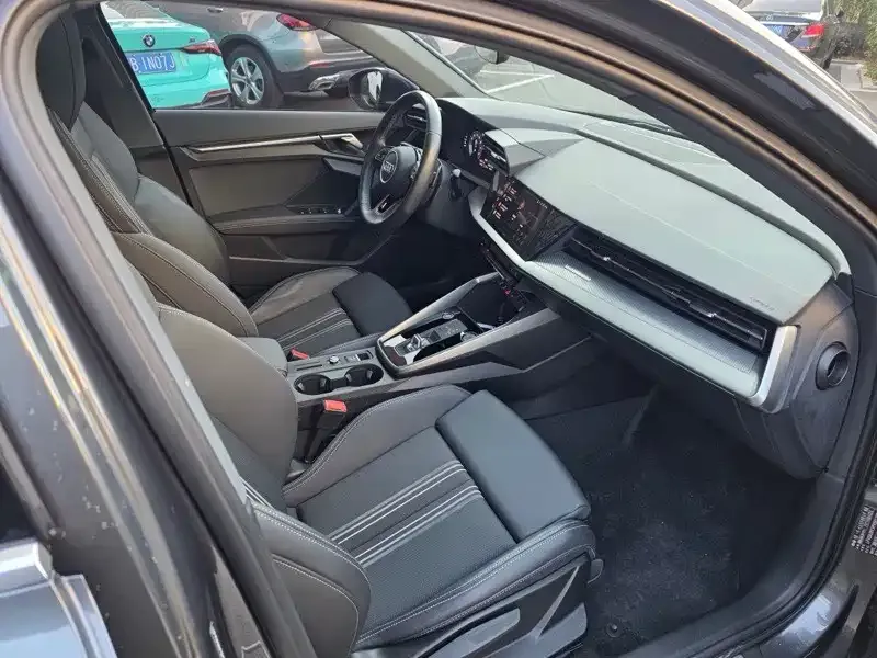 Audi A3 2024 из CN, фото 8