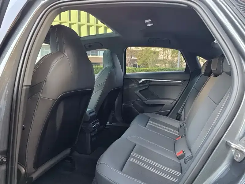 Audi A3 2024 из CN, фото 5