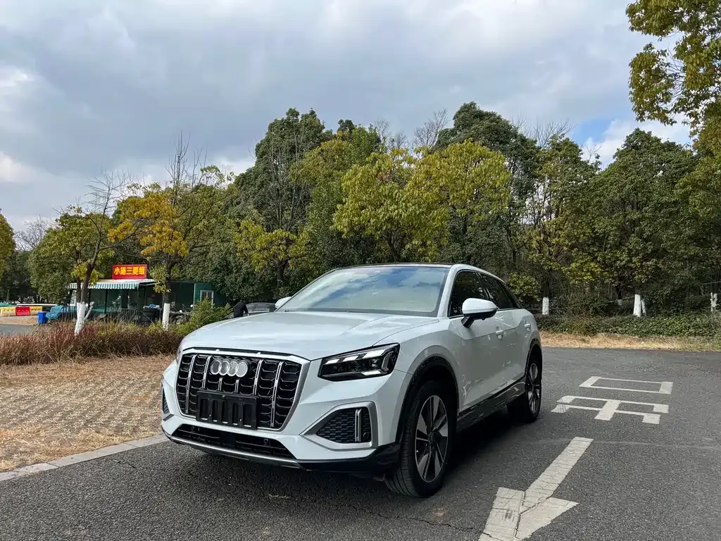 Audi Q2L 2023 из CN, фото 1