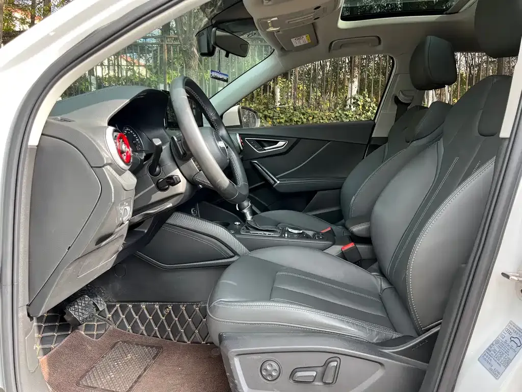 Audi Q2L 2023 из CN, фото 7