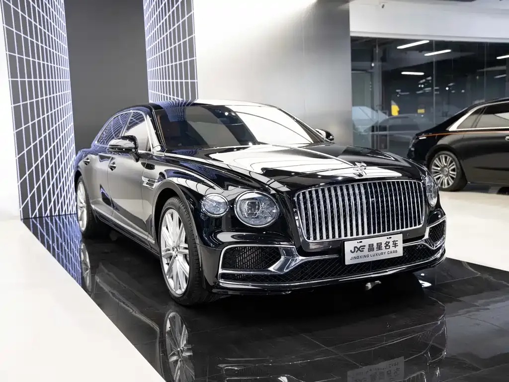 Bentley Flying Spur 2023 из CN, фото 10