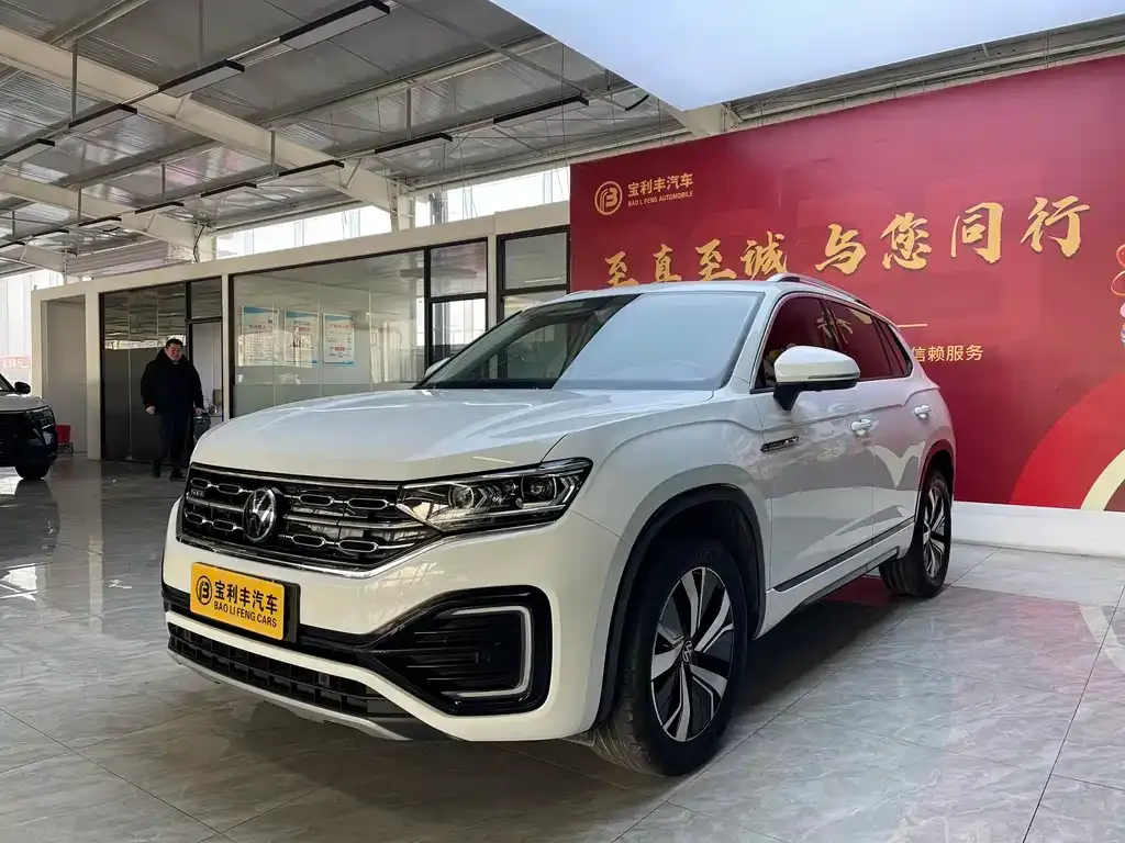 Volkswagen GTE PHEV 2021 из CN, фото 1