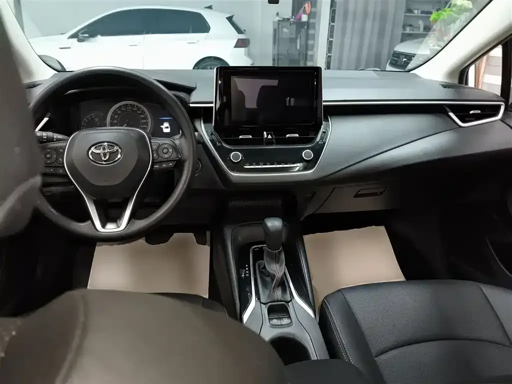 Toyota Corolla 2023 из CN, фото 10