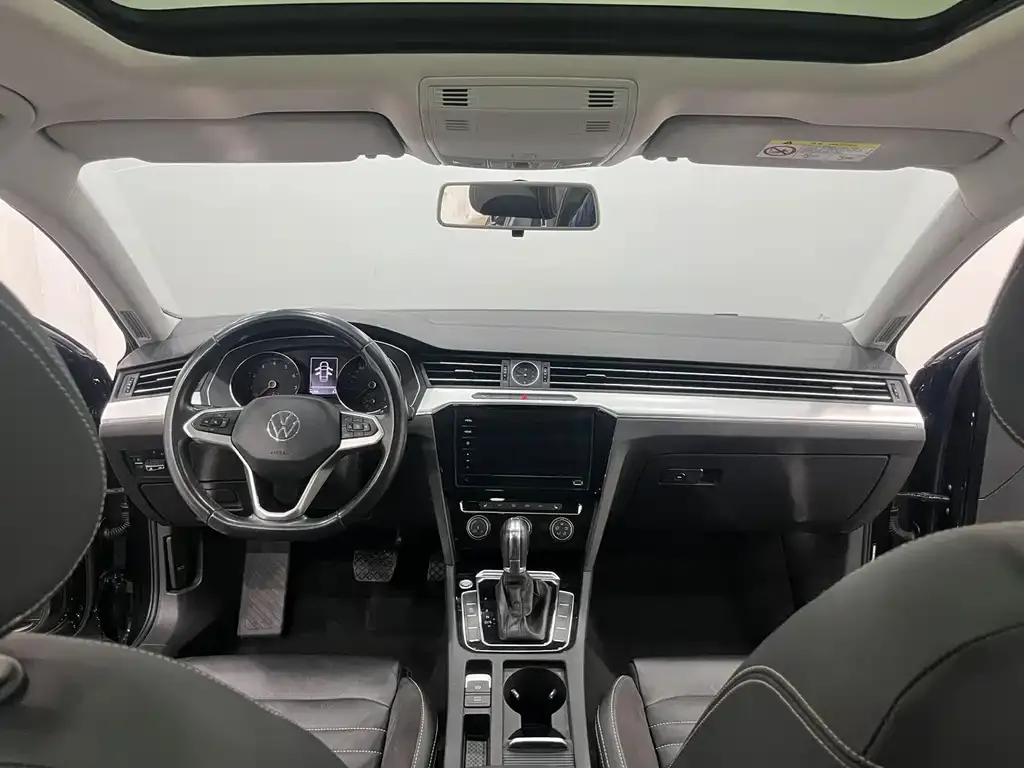 Volkswagen Magotan 2022 из CN, фото 2