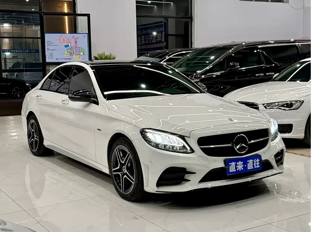 Mercedes-Benz C-Class — фото 2