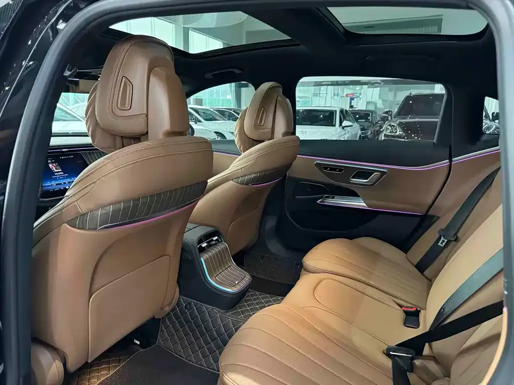 Mercedes-Benz E-Class 2025 из CN, фото 5