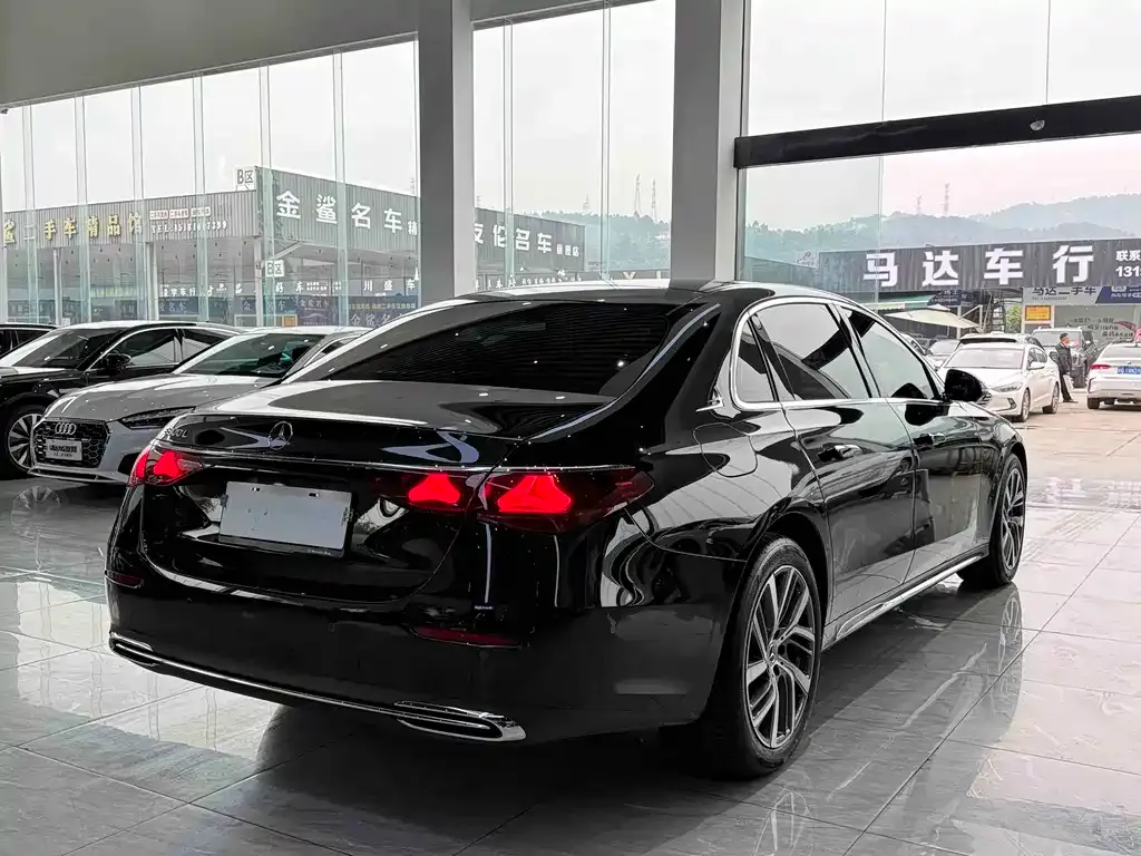 Mercedes-Benz E-Class 2025 из CN, фото 10