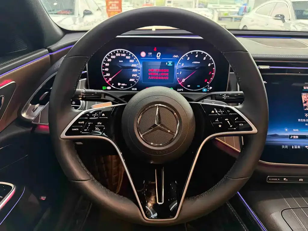 Mercedes-Benz E-Class 2025 из CN, фото 4