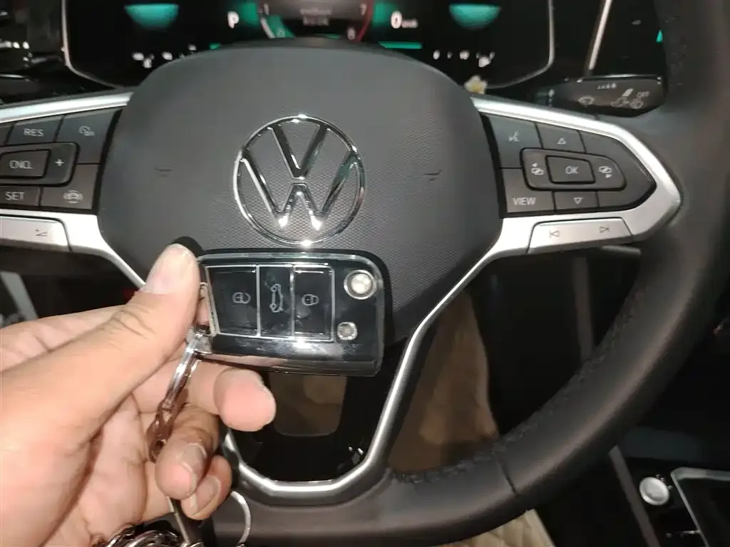 Volkswagen Sagitar 2024 из CN, фото 5