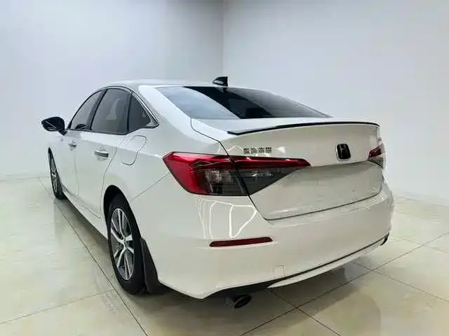 Honda Civic — фото 4