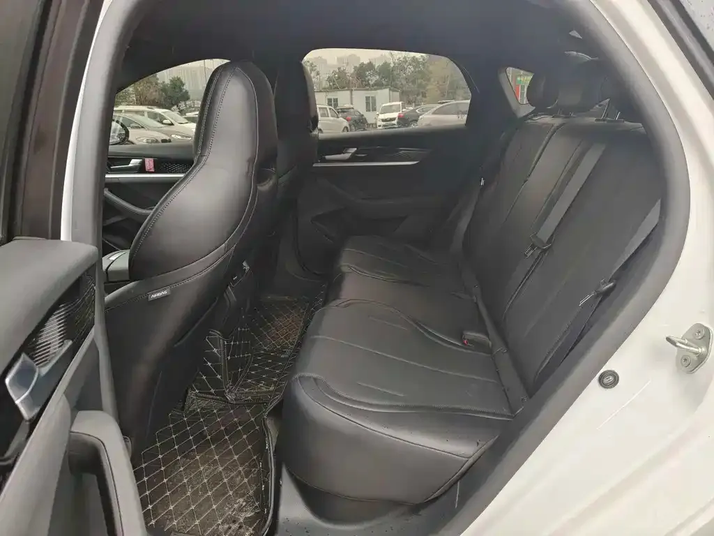 BYD Qin PLUS 2025 из CN, фото 9