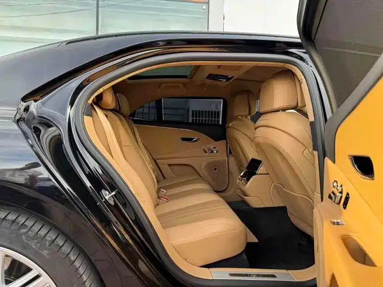 Bentley Flying Spur 2021 из CN, фото 3