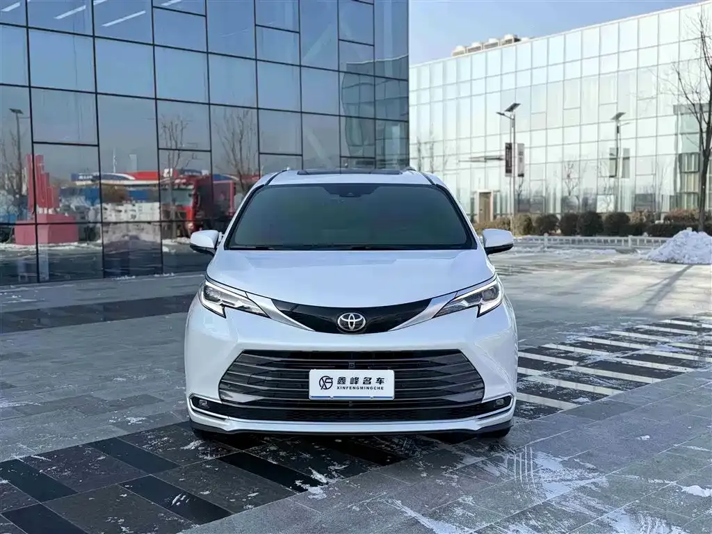Toyota Sienna 2025 из CN, фото 8
