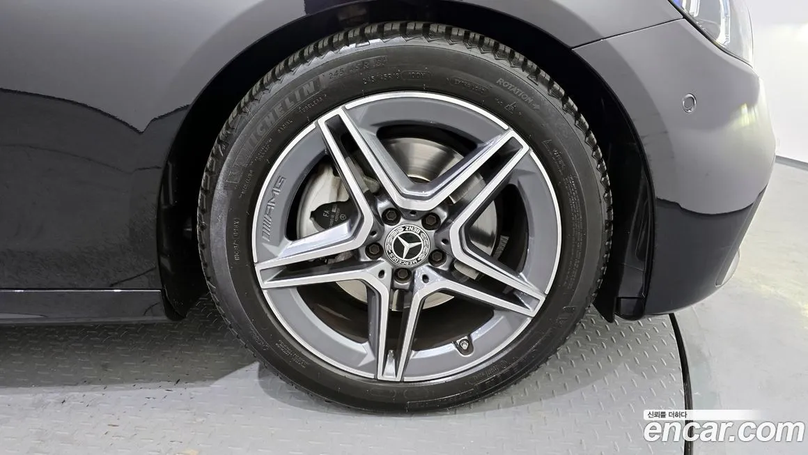 Mercedes-Benz E-Class 2023 из KR, фото 5