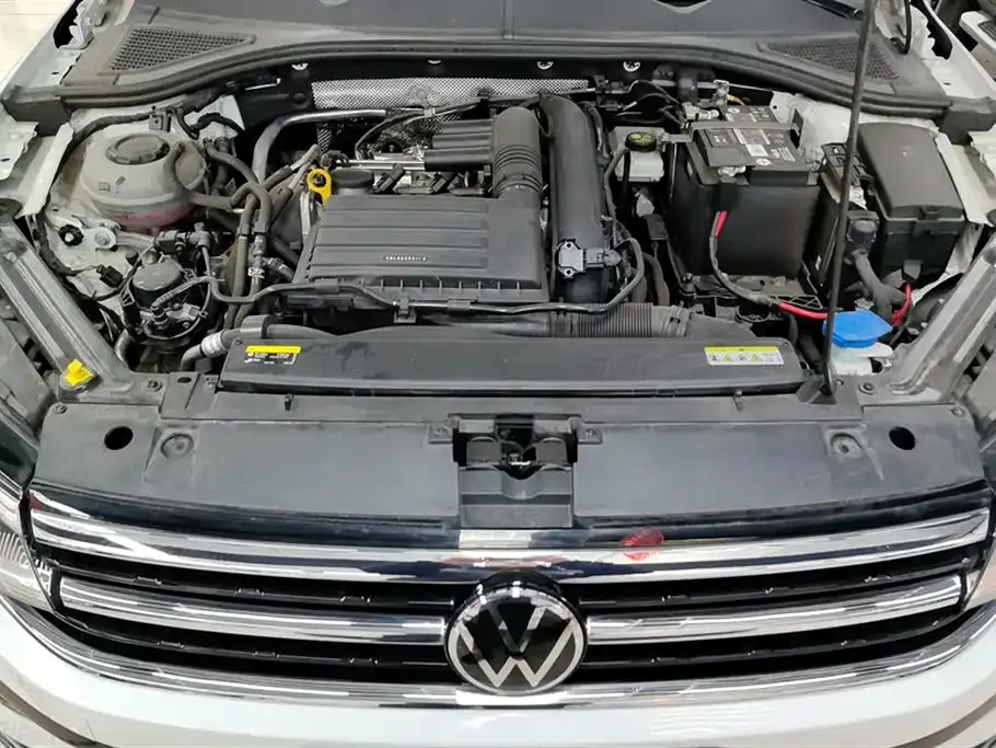 Volkswagen Bora 2023 из CN, фото 7