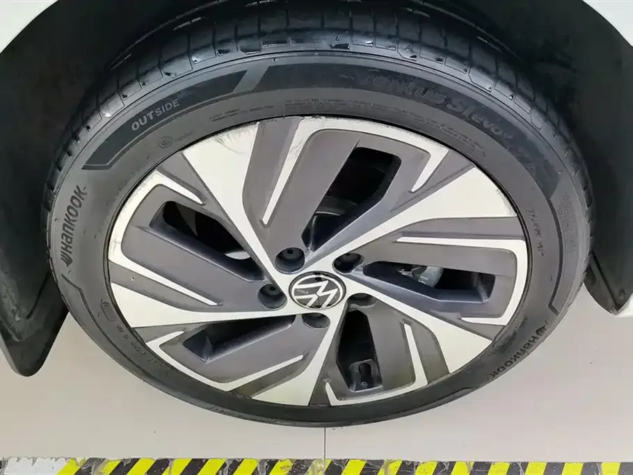 Volkswagen Bora 2023 из CN, фото 6