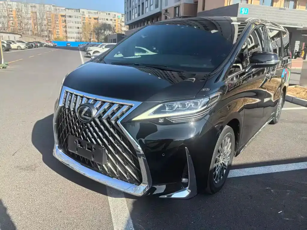 Lexus LM 2023 из CN, фото 1