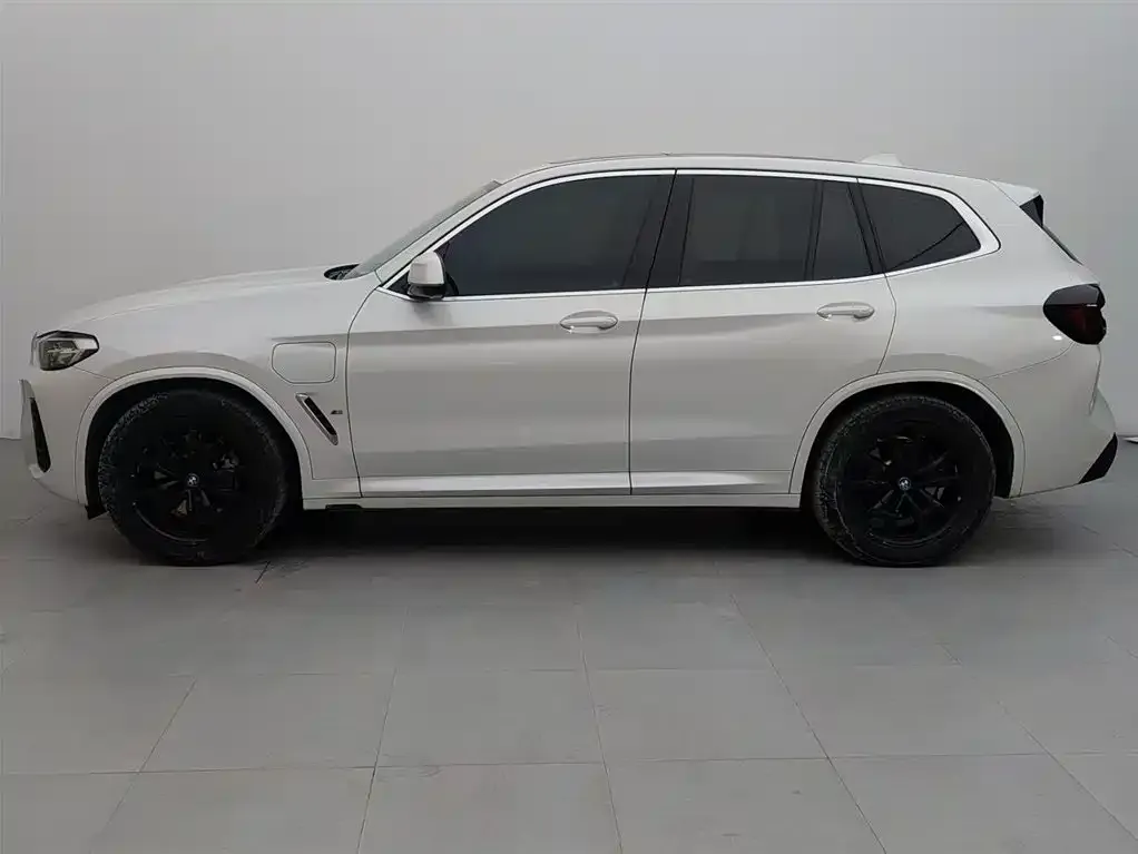 BMW iX3 2023 из CN, фото 2