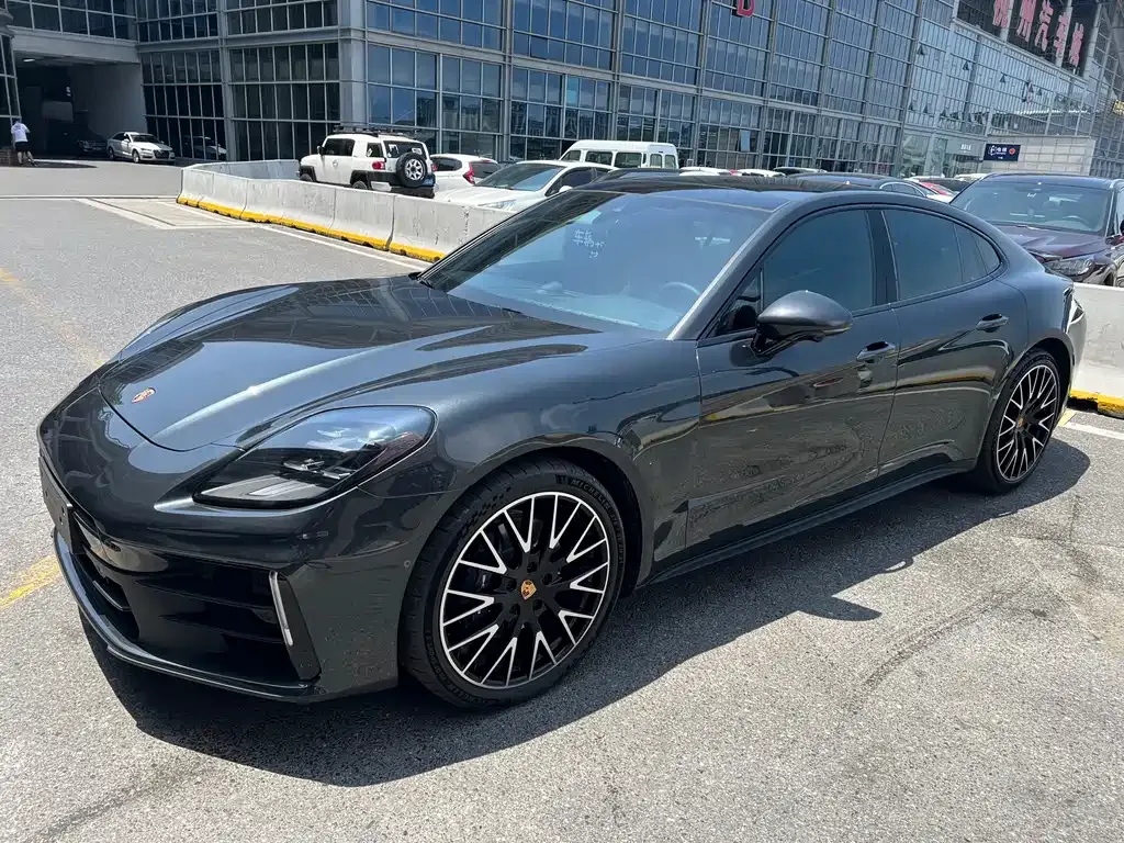 Porsche Panamera 2024 из CN, фото 1