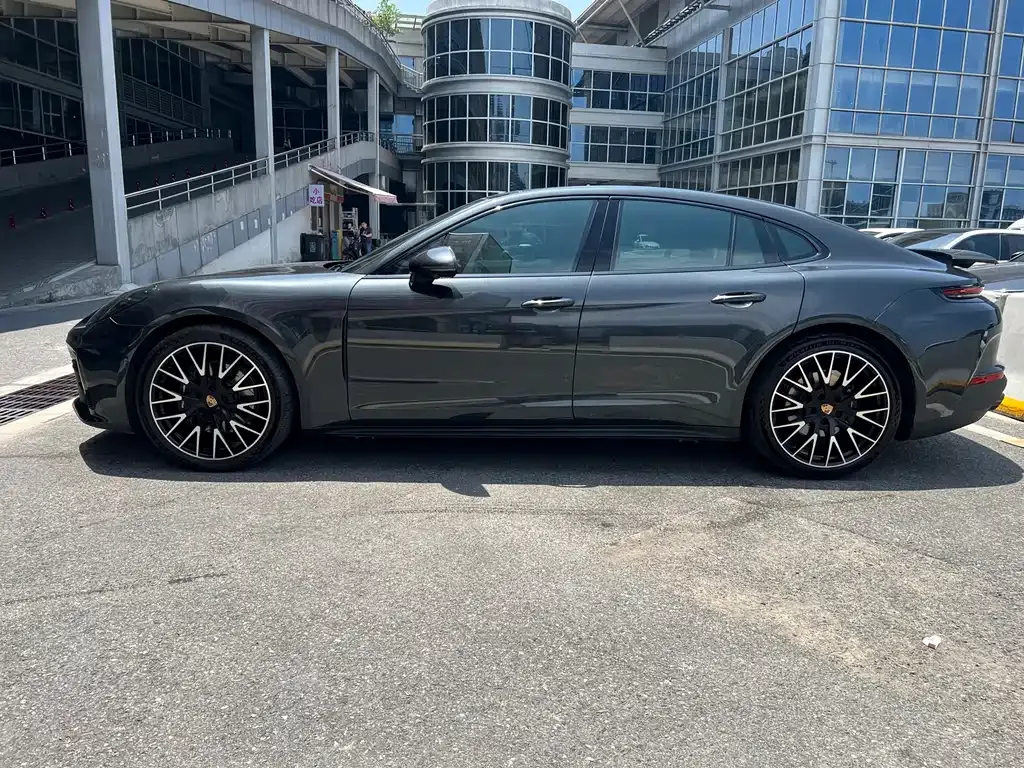 Porsche Panamera 2024 из CN, фото 7