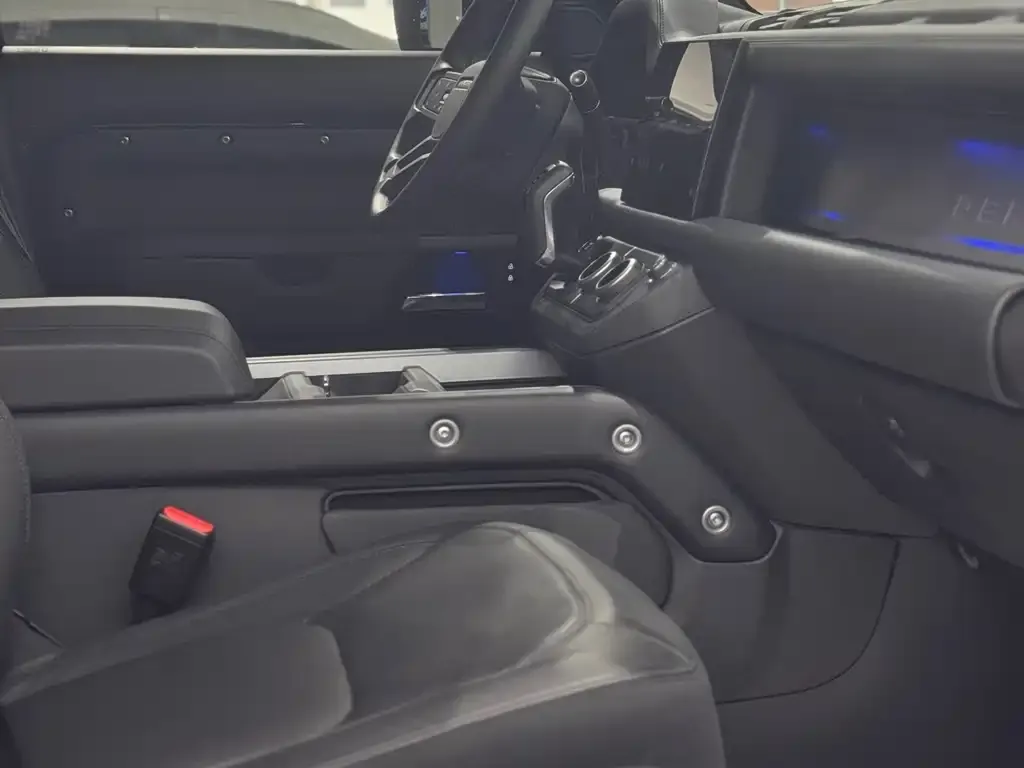 Land Rover Defender 2025 из CN, фото 10