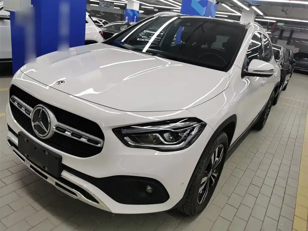 Mercedes-Benz GLA 2023 из CN, фото 1