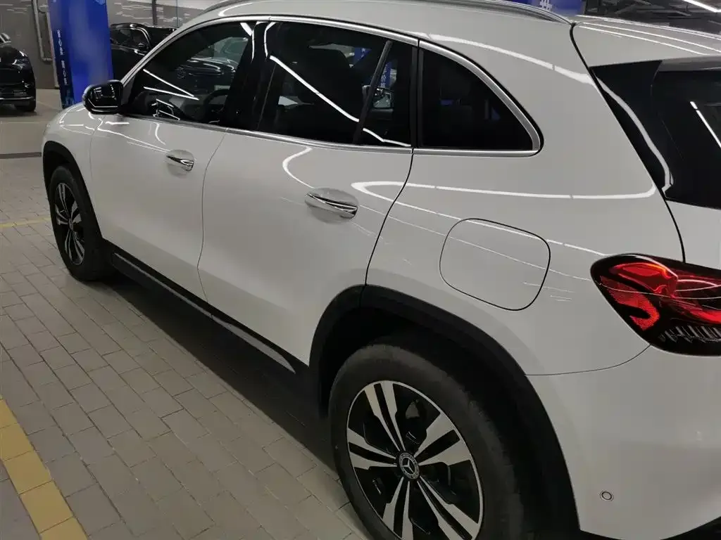 Mercedes-Benz GLA 2023 из CN, фото 2