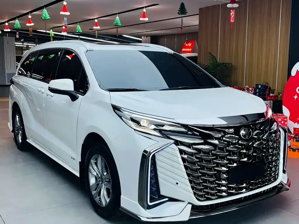 Toyota Sienna 2025 из CN, фото 9