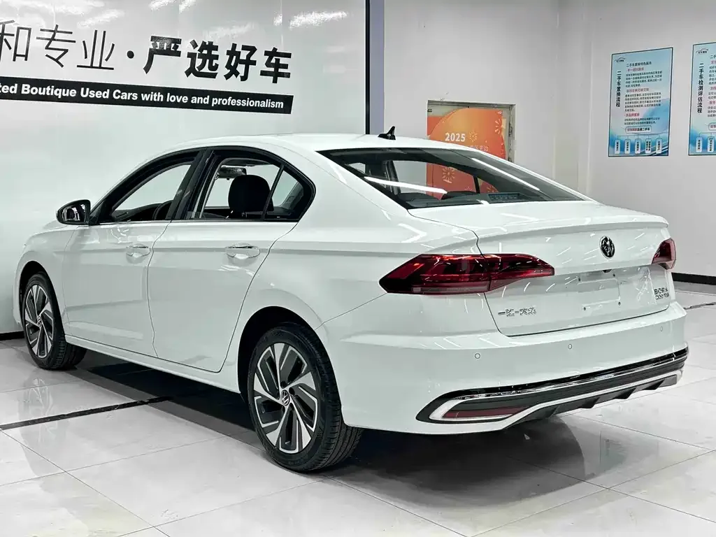 Volkswagen Bora 2024 из CN, фото 4