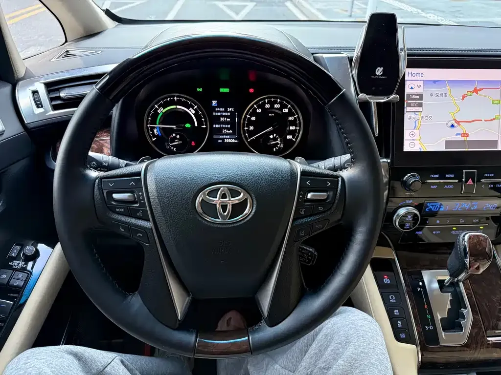 Toyota Alphard 2022 из CN, фото 10