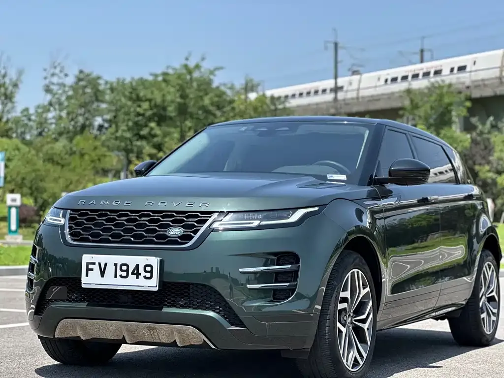 Land Rover Evoque — фото 1