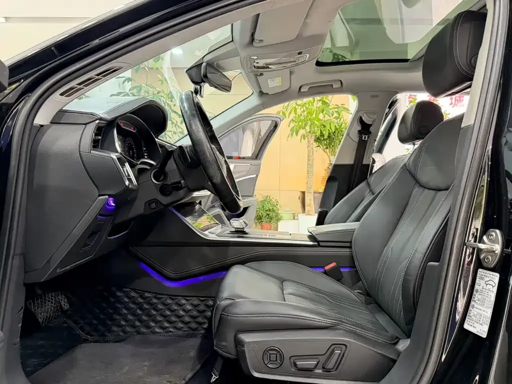 Audi A6L 2021 из CN, фото 9