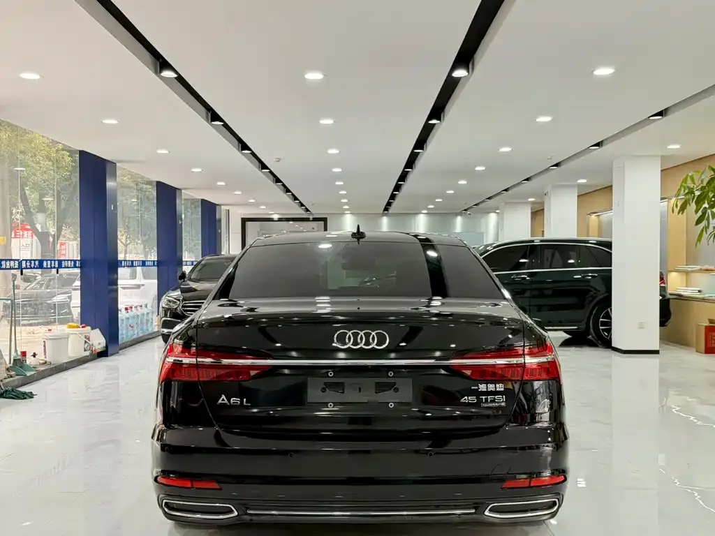 Audi A6L 2021 из CN, фото 5