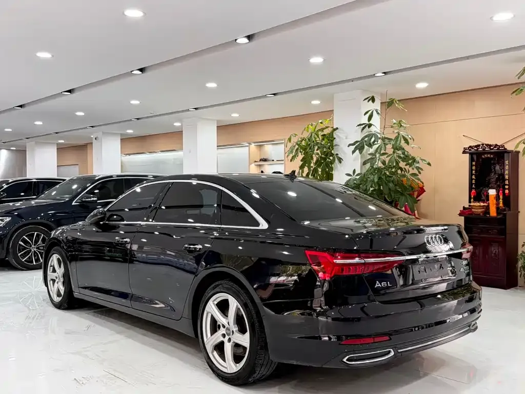 Audi A6L 2021 из CN, фото 3