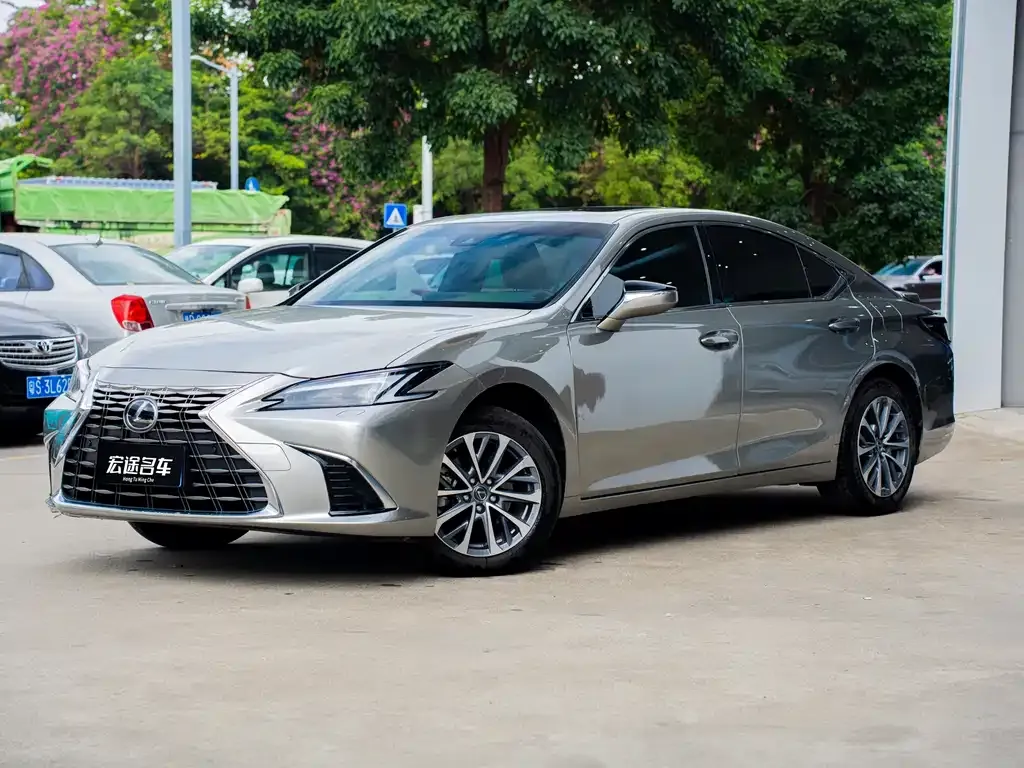 Lexus ES 2025 из CN, фото 1