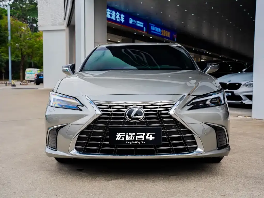 Lexus ES 2025 из CN, фото 8
