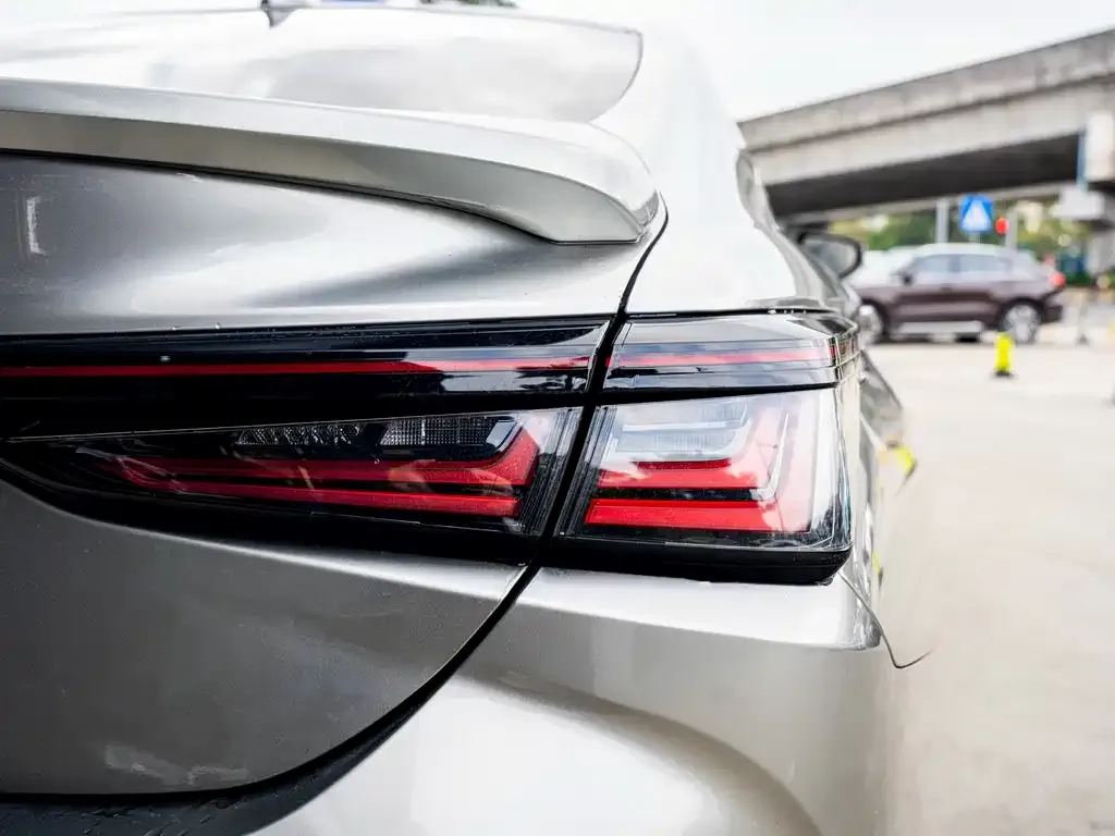 Lexus ES 2025 из CN, фото 3