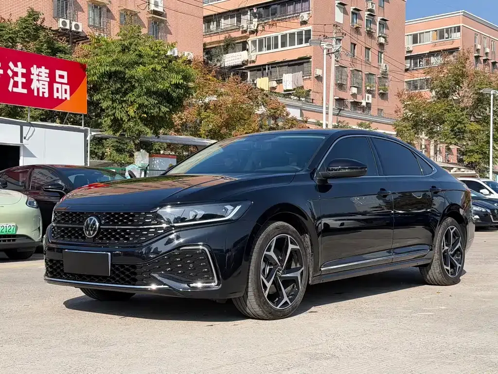 Volkswagen Passat 2023 из CN, фото 1