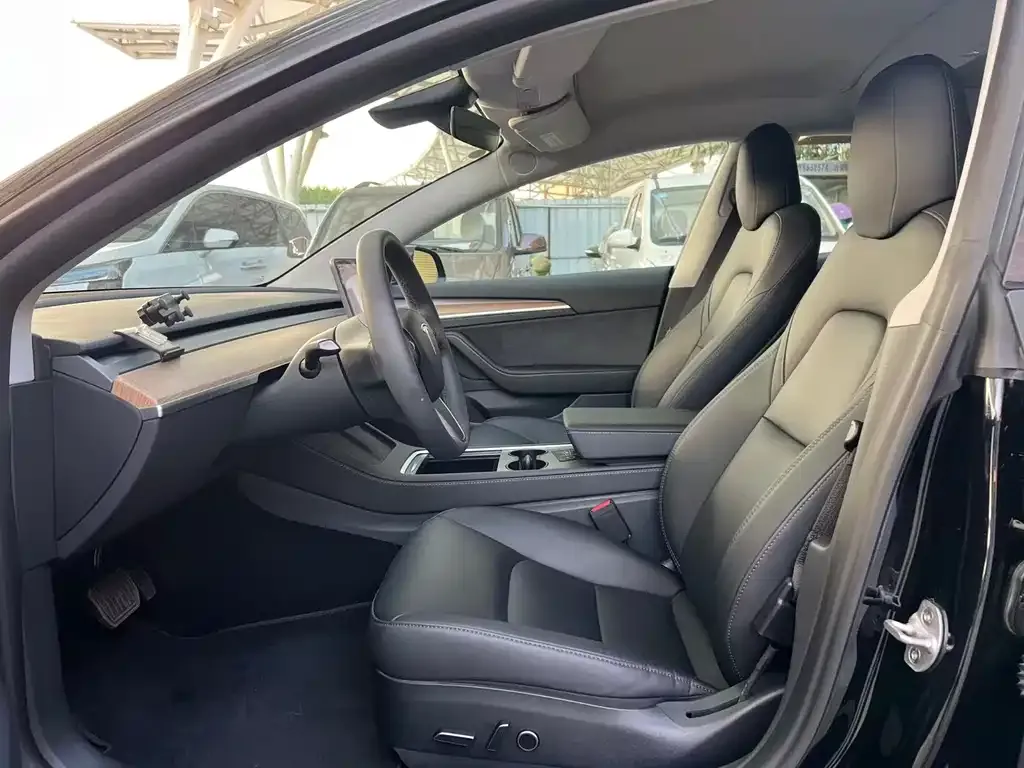Tesla Model 3 2023 из CN, фото 7
