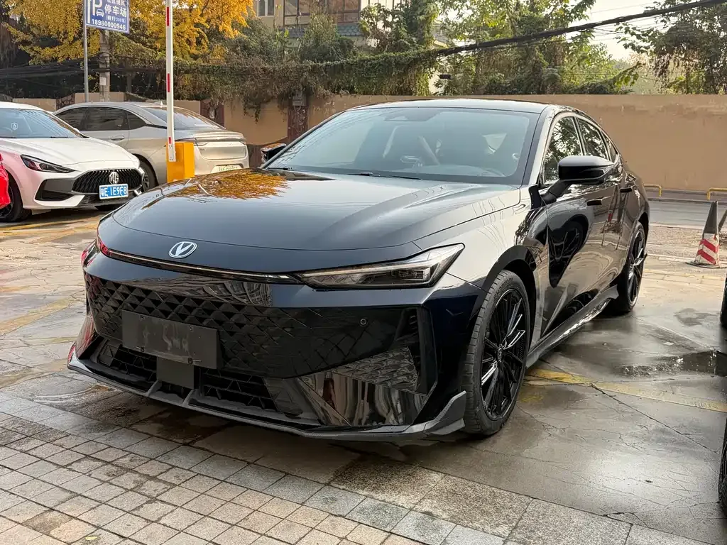 Changan UNI-V 2024 из CN, фото 1