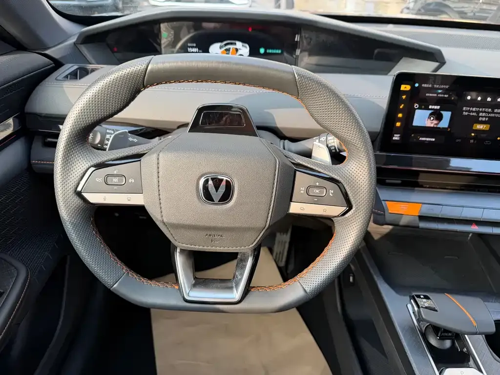 Changan UNI-V 2024 из CN, фото 7