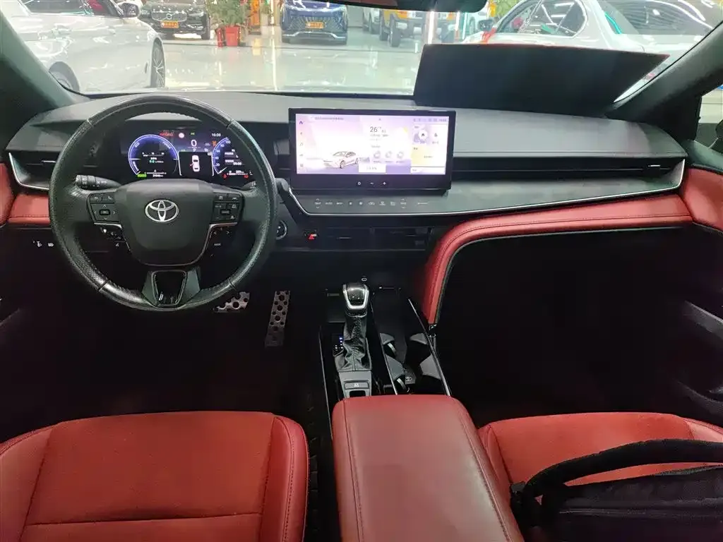 Toyota Camry 2024 из CN, фото 10