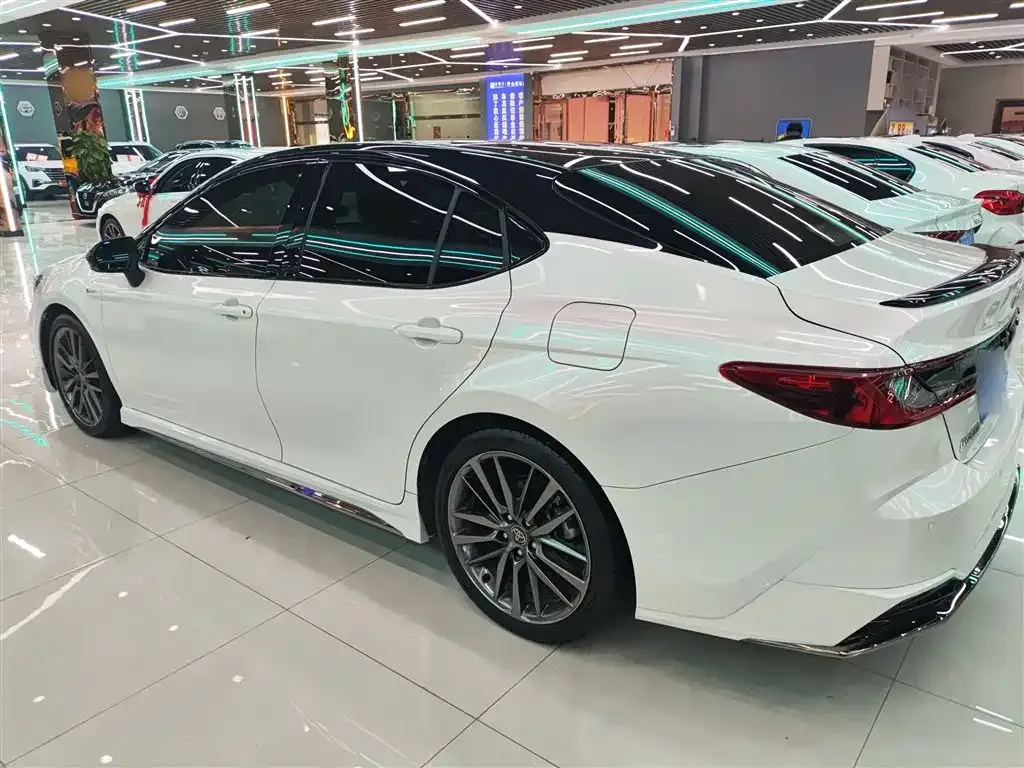 Toyota Camry 2024 из CN, фото 5