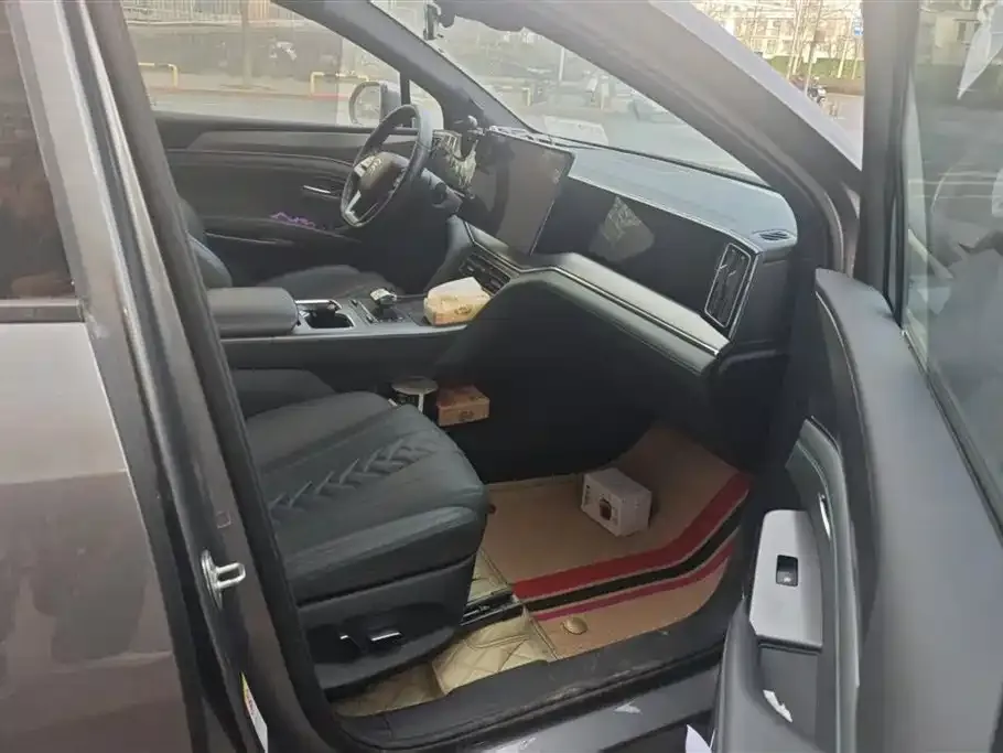 BYD L DM-i 2025 из CN, фото 8