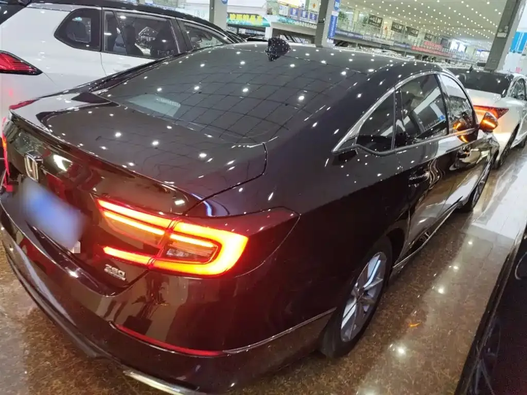 Honda Accord 2023 из CN, фото 3