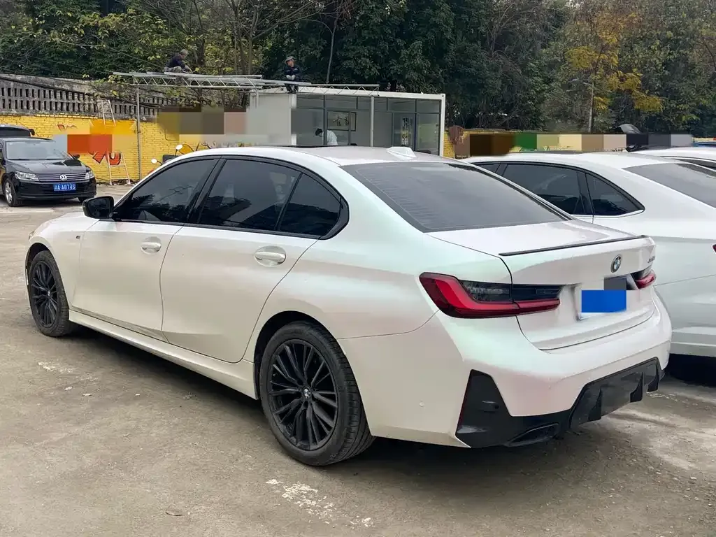 BMW 3 Series 2023 из CN, фото 9