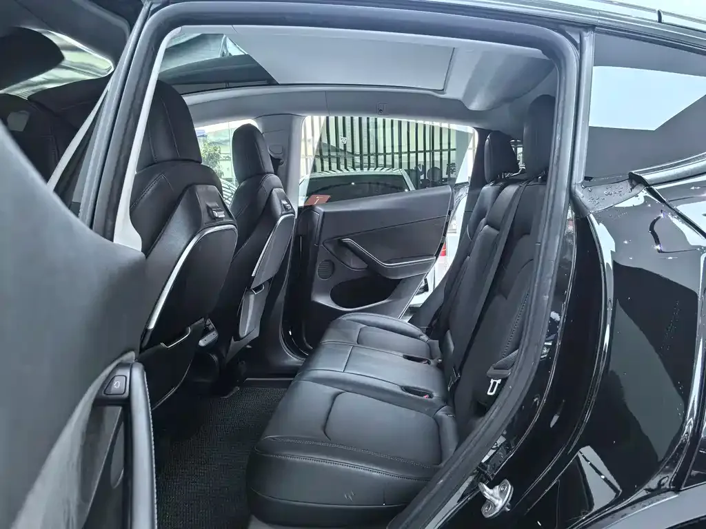 [object Object] Model Y 2022 из CN, фото 10