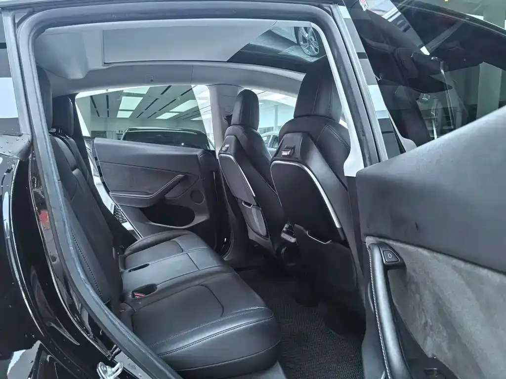 [object Object] Model Y 2022 из CN, фото 9